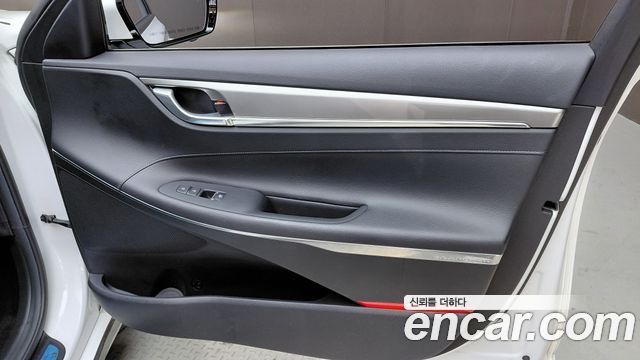 Hyundai Grandeur 2023 — photo 14