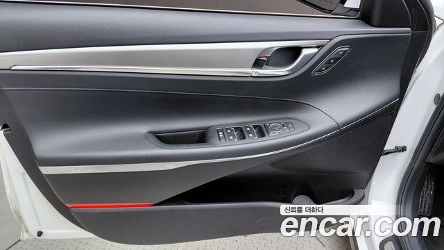 Hyundai Grandeur 2023 — photo 15