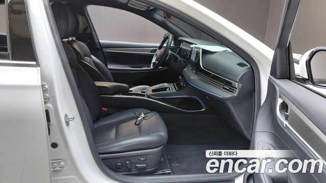 Hyundai Grandeur 2023 — photo 16