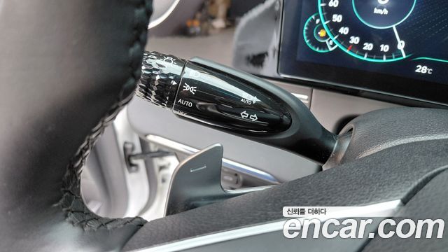 Hyundai Grandeur 2023 — photo 33