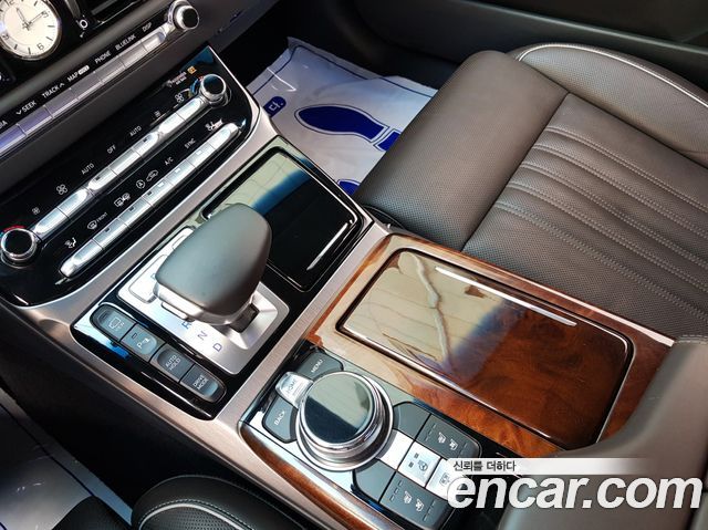 Genesis EQ900 2016 — photo 11