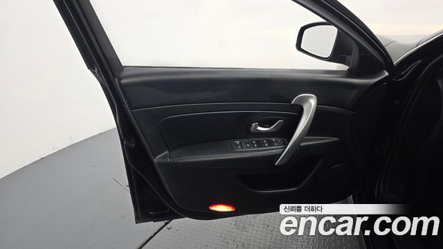 Renault Korea SM5  2018 — photo 14