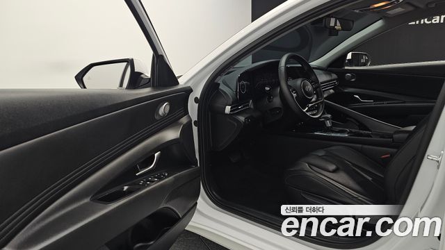 Hyundai AVANTE 2024 — photo 13
