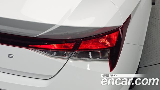 Hyundai AVANTE 2024 — photo 9