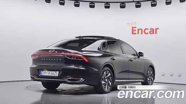 Hyundai Grandeur 2022 — photo 2