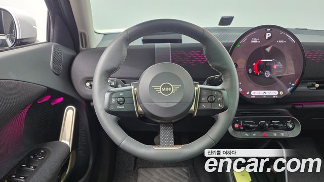 Mini Aceman 2025 — photo 19