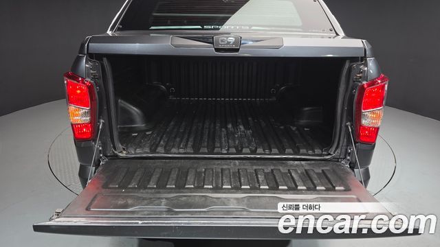 KG Mobility Rexton 2018 — photo 20