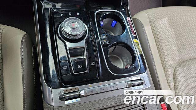 Kia Canival 2022 — photo 12