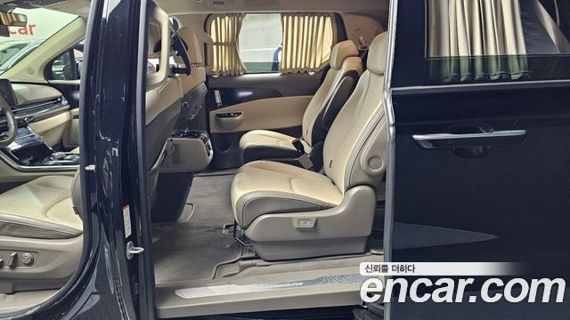 Kia Canival 2022 — photo 17