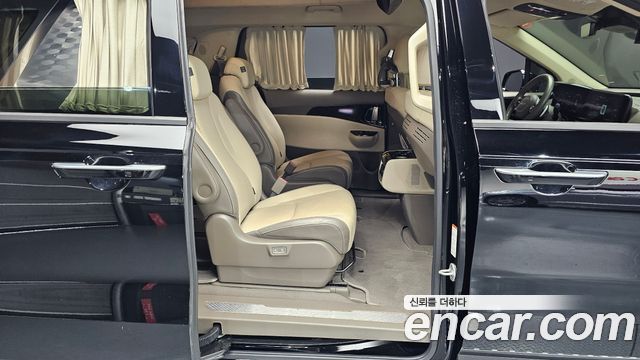 Kia Canival 2022 — photo 18