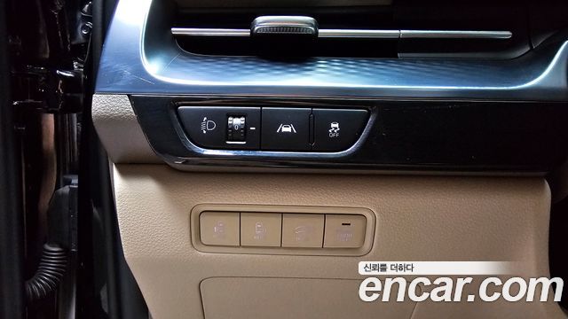 Kia Canival 2022 — photo 23