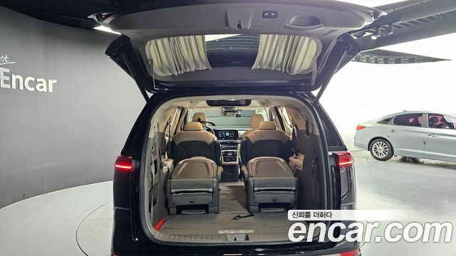 Kia Canival 2022 — photo 26