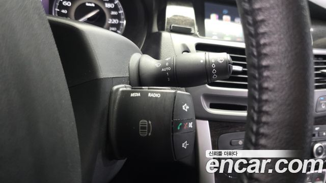 Renault Korea SM5  2013 — photo 25