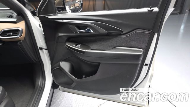 Chevrolet Korea Trailblazer 2022 — photo 14