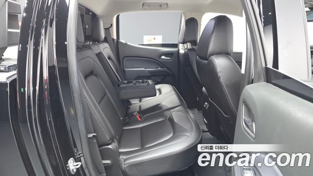 Chevrolet Korea Colorado 2021 — photo 18