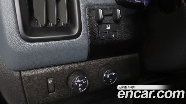 Chevrolet Korea Colorado 2021 — photo 24