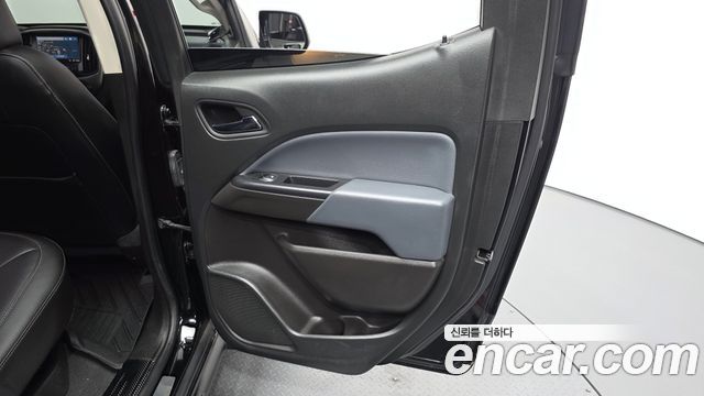 Chevrolet Korea Colorado 2021 — photo 15