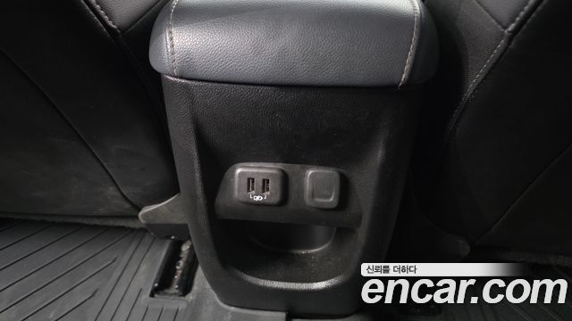 Chevrolet Korea Colorado 2021 — photo 30
