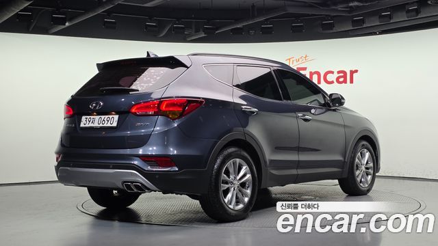 Hyundai Santafe 2016 — photo 2