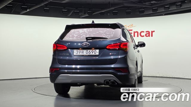 Hyundai Santafe 2016 — photo 4