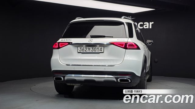 Mercedes-Benz GLE-Class 2022 — photo 4