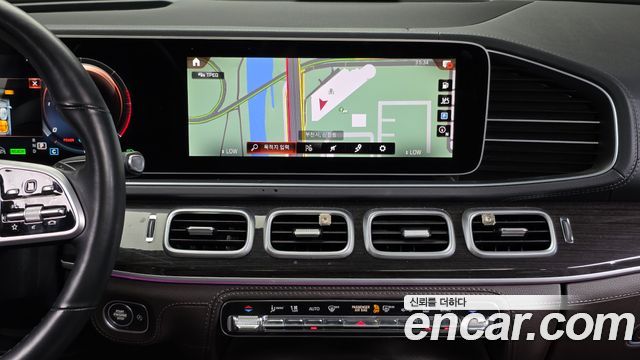 Mercedes-Benz GLE-Class 2022 — photo 14