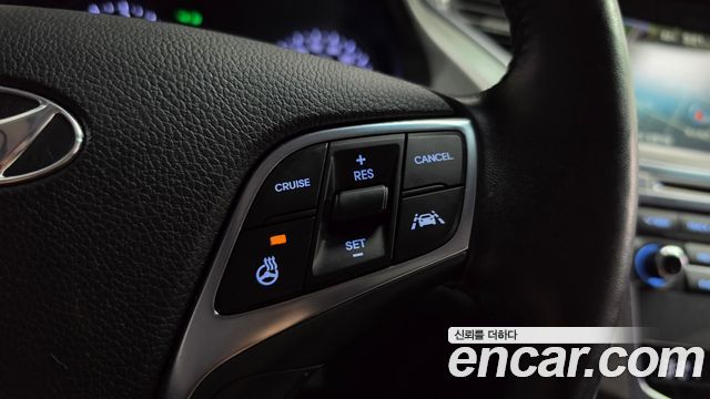 Hyundai Grandeur 2015 — photo 20