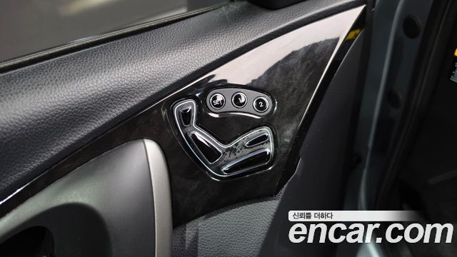 Hyundai Grandeur 2015 — photo 25