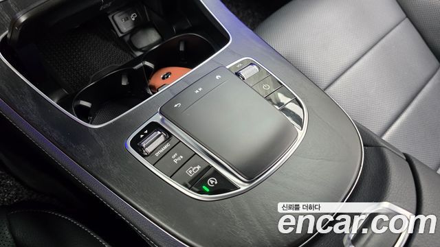 Mercedes-Benz E-Class 2023 — photo 22