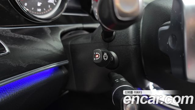 Mercedes-Benz E-Class 2018 — photo 27