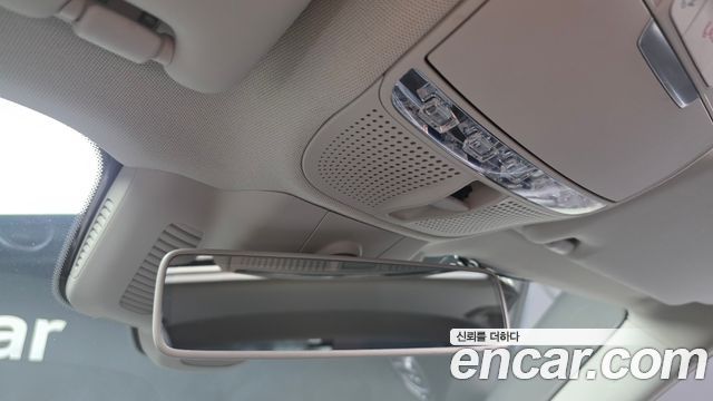 Mercedes-Benz E-Class 2018 — photo 31