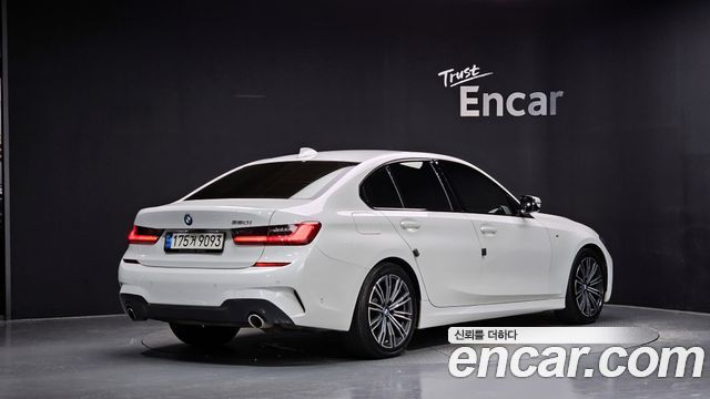 BMW 3-Series 2021 — photo 2