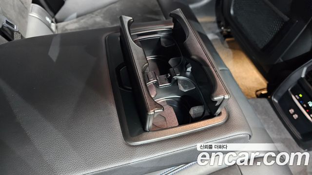 BMW 3-Series 2021 — photo 27