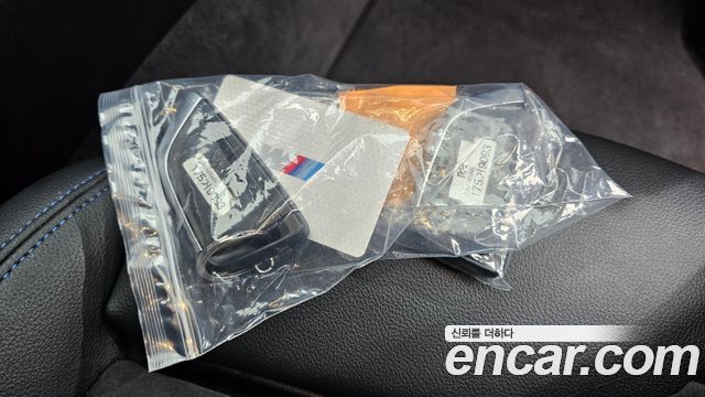 BMW 3-Series 2021 — photo 28