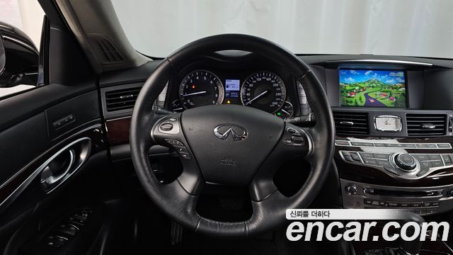 Infiniti Q70 2015 — photo 13