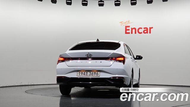 Hyundai AVANTE 2021 — photo 4