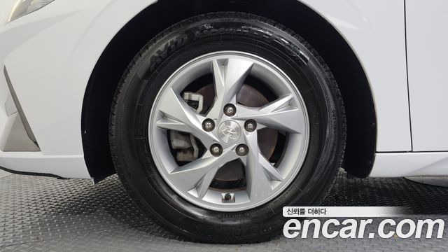 Hyundai AVANTE 2021 — photo 5