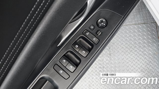 Hyundai AVANTE 2021 — photo 24