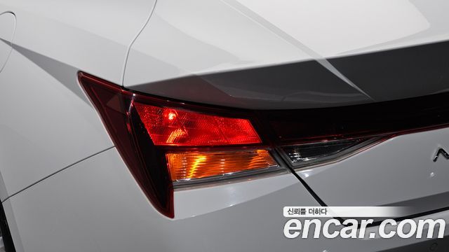 Hyundai AVANTE 2021 — photo 9