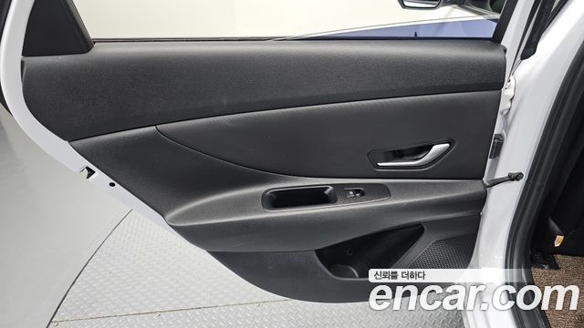 Hyundai AVANTE 2021 — photo 15
