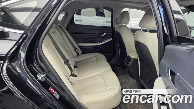 Hyundai Sonata 2020 — photo 12