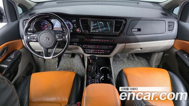 Kia Canival 2019 — photo 7