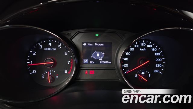 Kia Canival 2019 — photo 8
