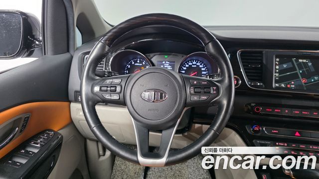 Kia Canival 2019 — photo 13