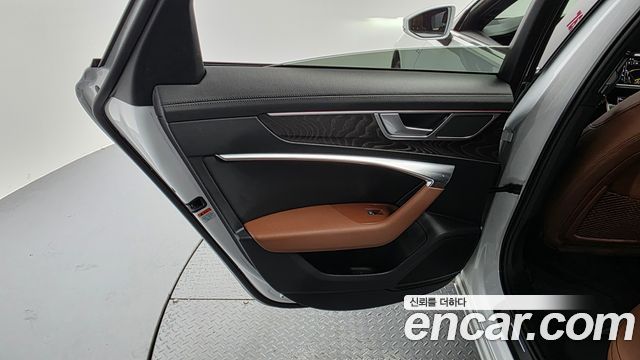 Audi A6 2023 — photo 15