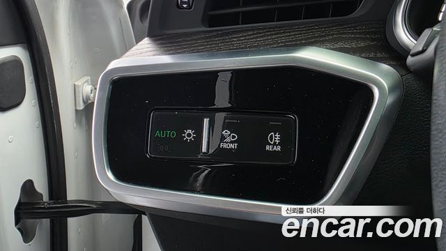 Audi A6 2023 — photo 28