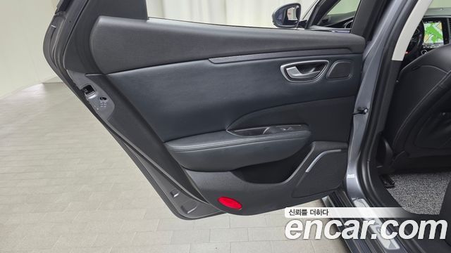Renault Korea SM6 2019 — photo 15