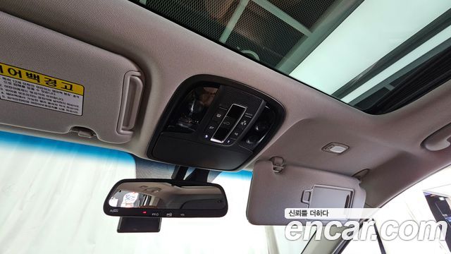 Kia Sorento 2018 — photo 23