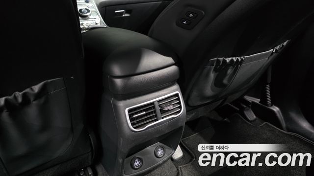 Hyundai Santafe 2022 — photo 23
