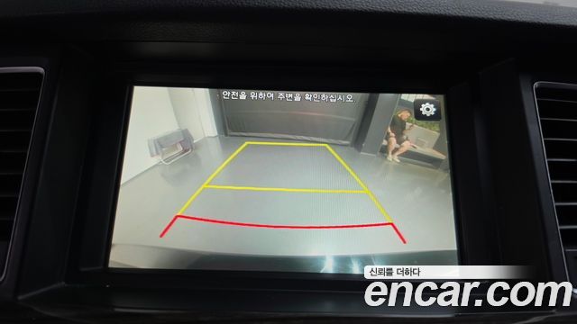 Genesis G80 2017 — photo 13